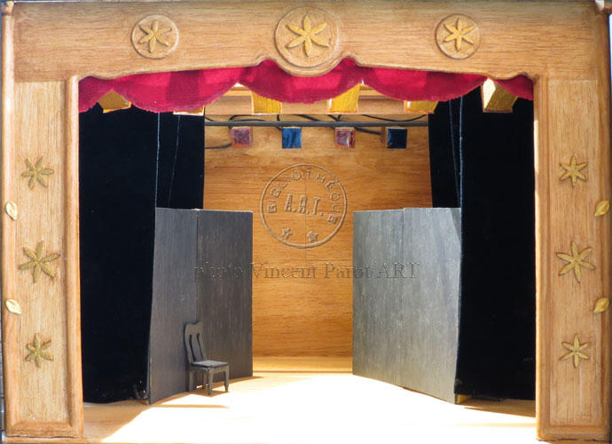 Les maquettes de décors et de costumes de théâtre