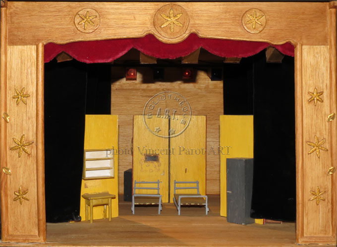 Les maquettes de décors et de costumes de théâtre